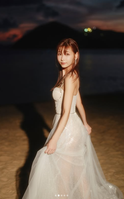 Jessica Kan 簡淑兒(IG:kan_jessica)