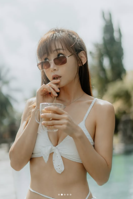 Jessica Kan 簡淑兒(IG:kan_jessica)