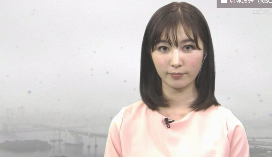 沖繩電視台24歲女主播大坪彩織,涉向另一位女同事送上有毒飲品,累對方一度昏迷被捕。(影片截圖)