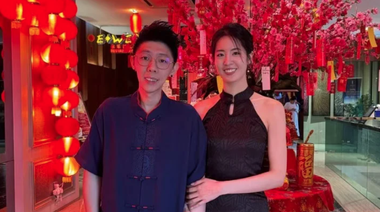宋傳獻現已結婚,旁為他妻子。(互聯網)
