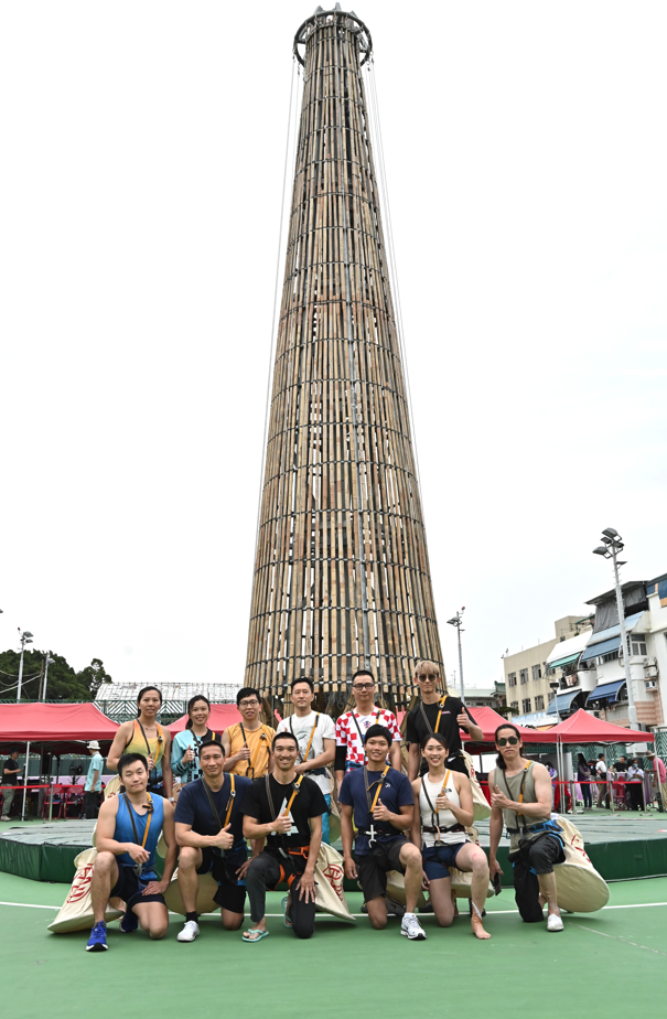 12人躋身搶包山決賽,5.5角逐包山王 包山后殊榮。