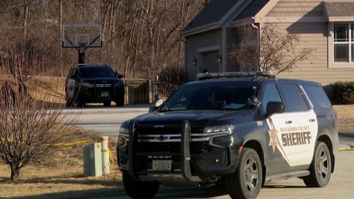 警方到案發現場調查。(互聯網)