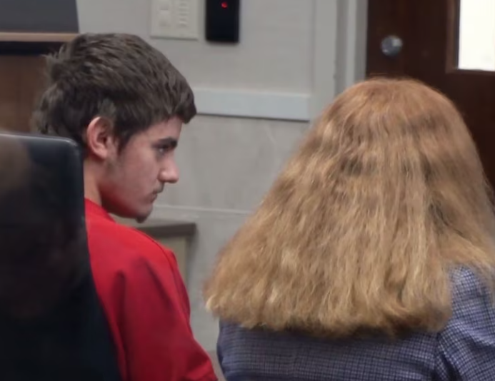 17歲少年Nikita Casap涉嫌殺死父母,並尋求暗殺特朗普。(互聯網)