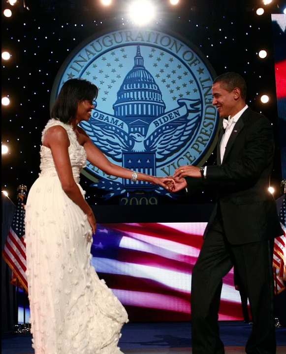 奧巴馬及米歇爾結婚32年。(互聯網)