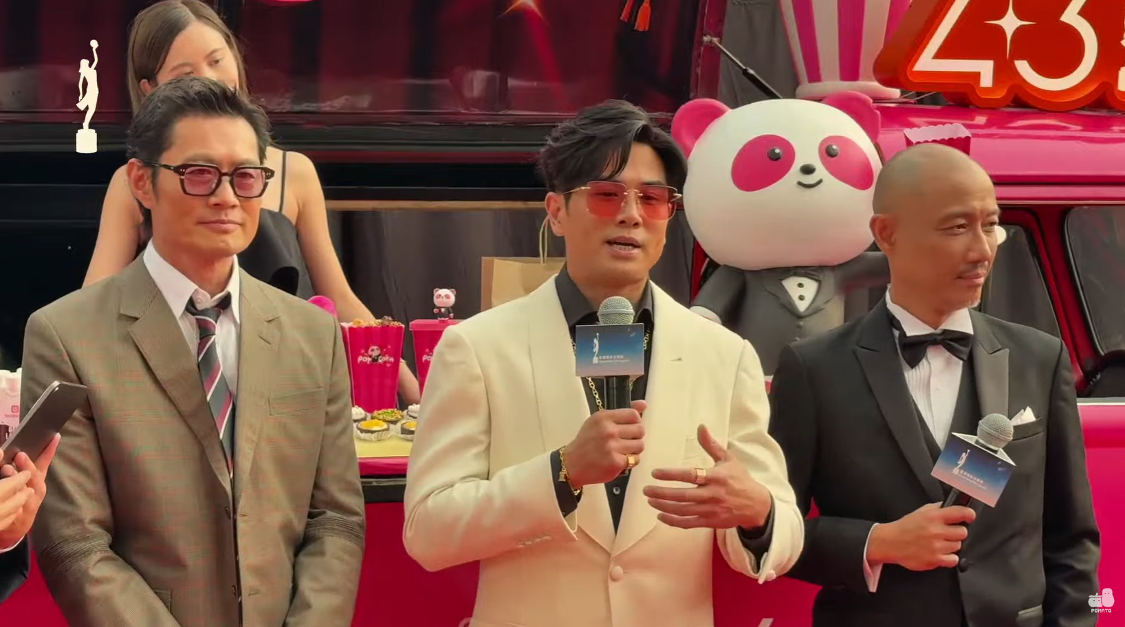 黃德斌、伍允龍、劉偉明亦齊齊行紅地毯。