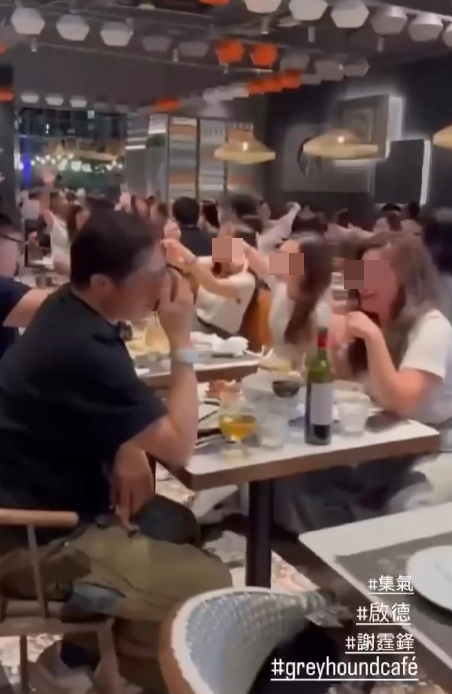 謝霆鋒粉絲往啟德零售館一泰菜餐廳用膳,店方播出謝霆鋒音樂,全場食客一同高唱如同開小型派對(threads@greyhoundcafehk)