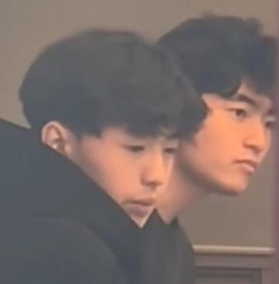 謝霆鋒帶兩子啟德飯局 (小紅書)