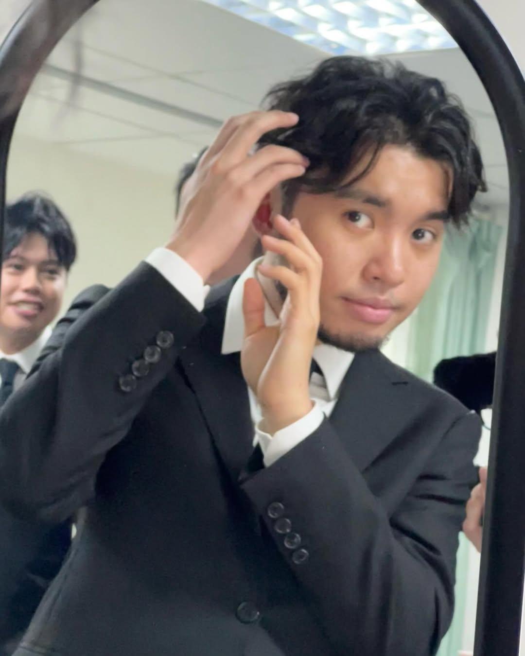 許賢是試當真的創辦人之一。