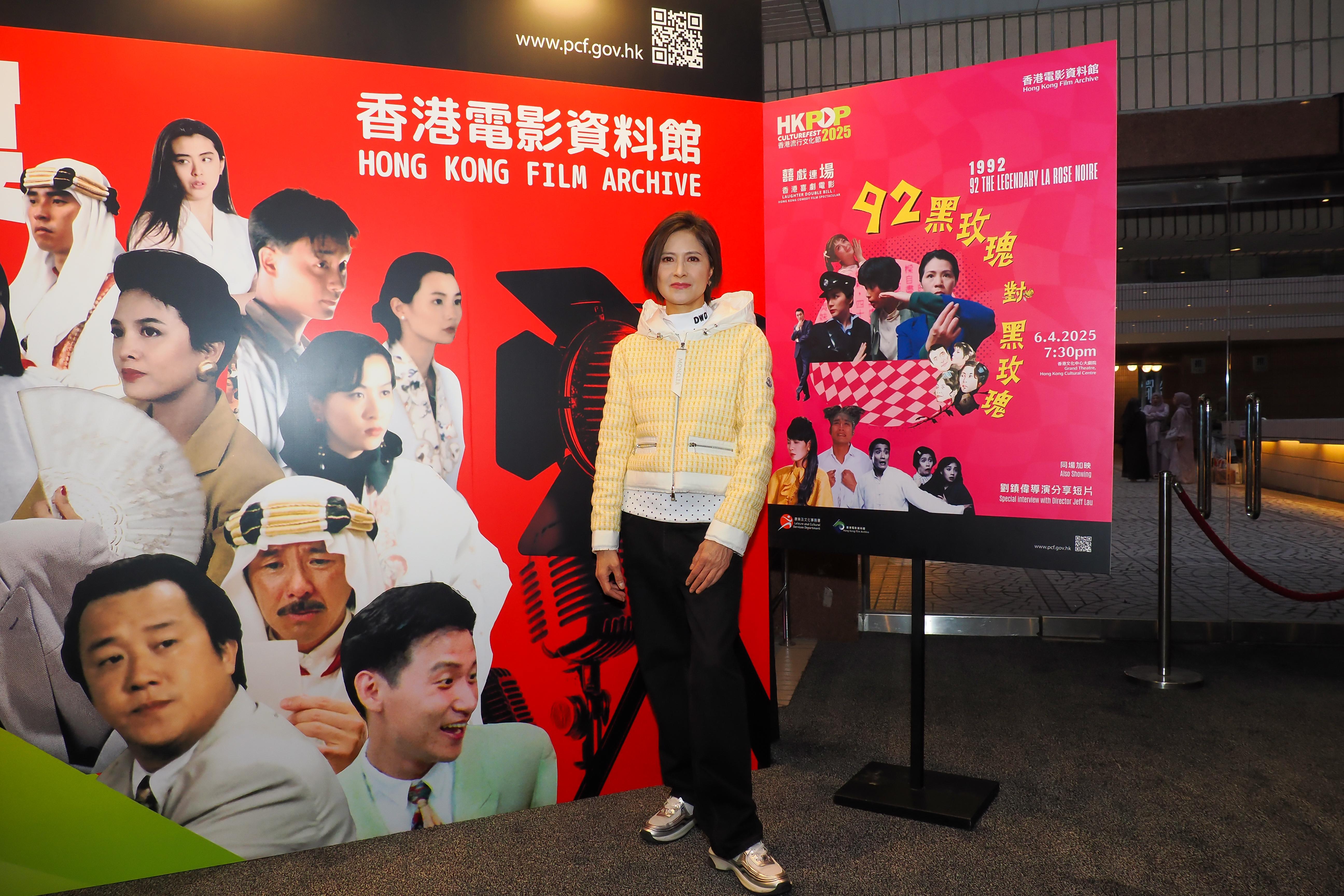 邵美琪現身文化中心大劇院跟影迷見面。