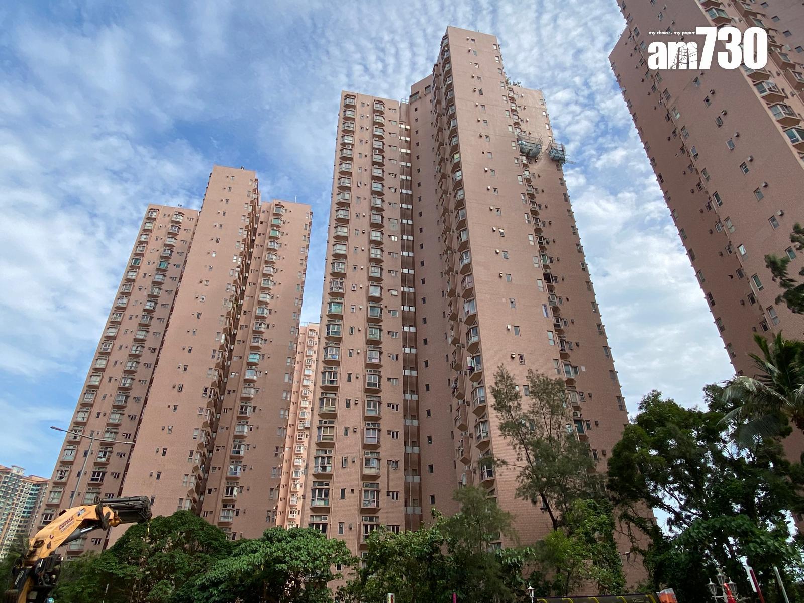 屯門黃金海岸靚景套三房蝕讓盤,放售僅兩日便獲外區用家趁平承接。(資料圖片)