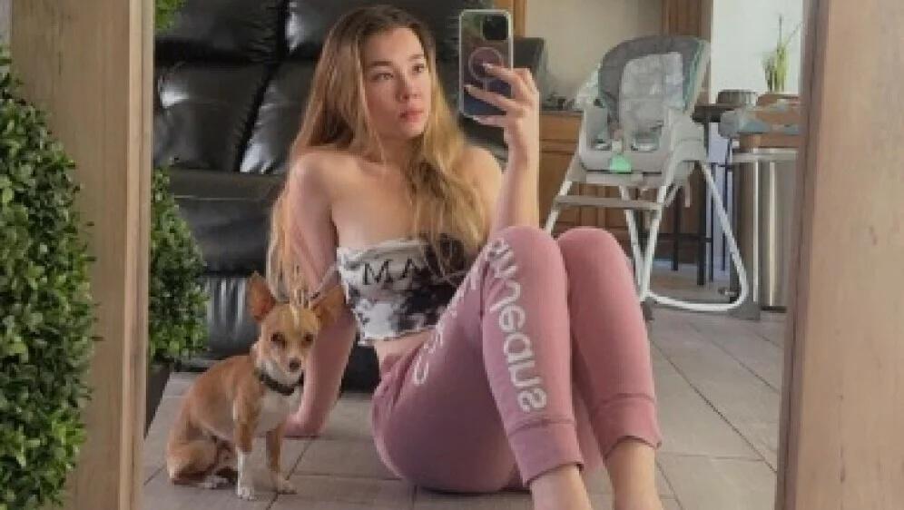 Logan Guminski與芝娃娃。(X)