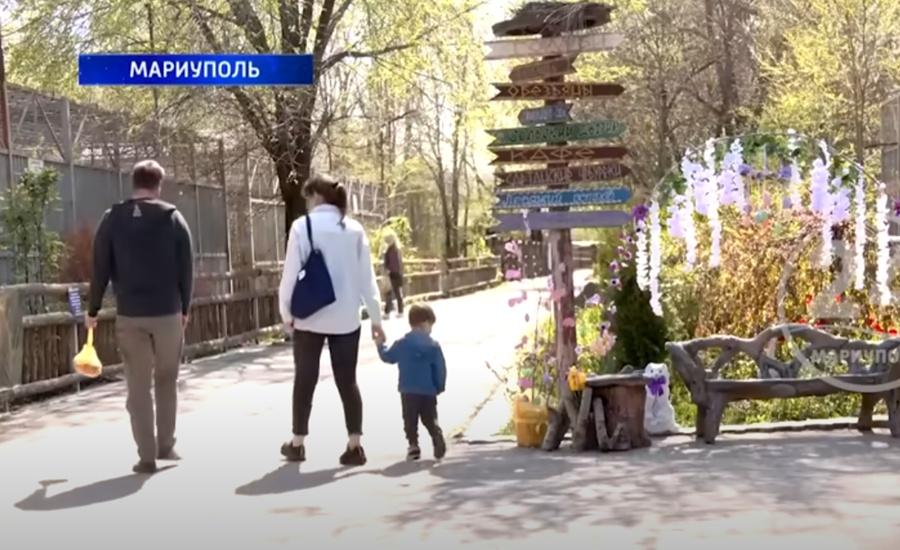 被俄羅斯佔領的馬里烏波爾市動物園。(X)