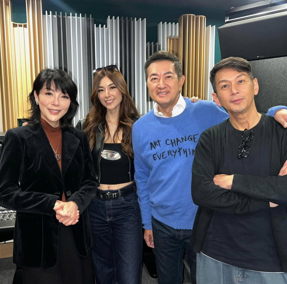 鄧梓峰與囡囡鄧瓊芝感情要好。