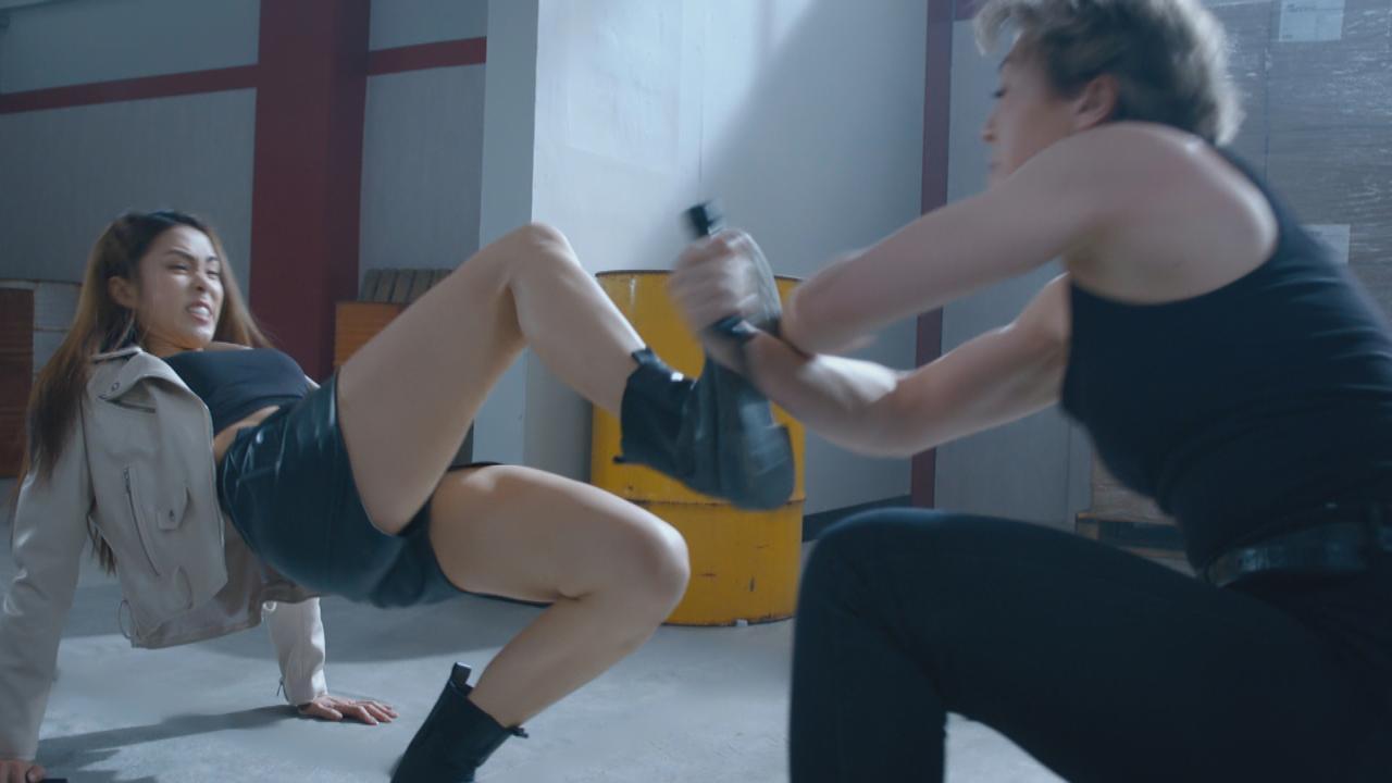 劉穎鏇打鬥場面全面升級,更使出「奪命鉸剪腳」。