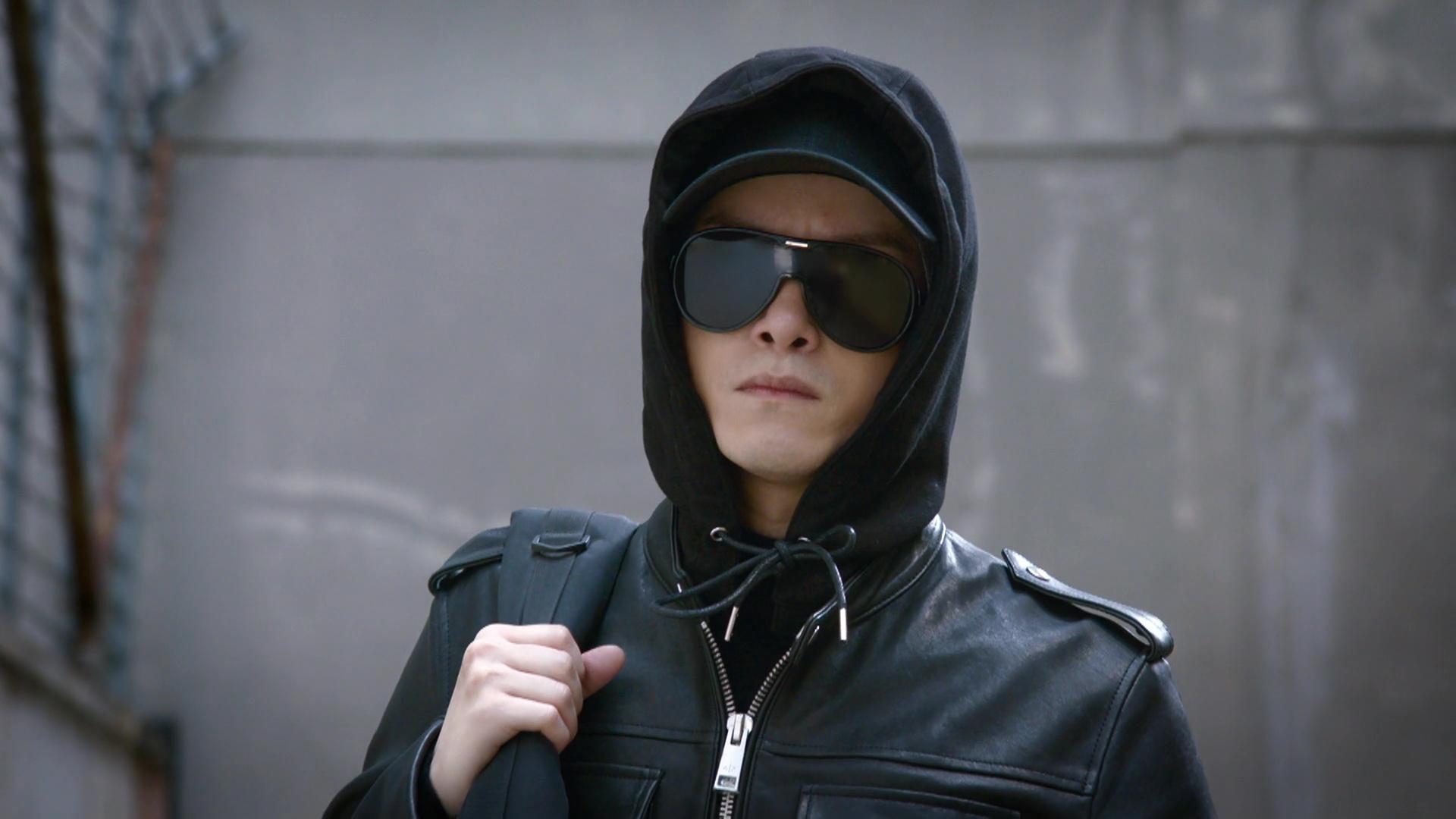 張彥博指角色大部分時間「笠到實」,故有時只能以嘴巴及眉毛做戲。