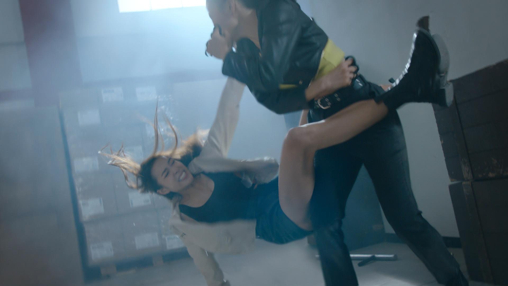 劉穎鏇打鬥場面全面升級,更使出「奪命鉸剪腳」。