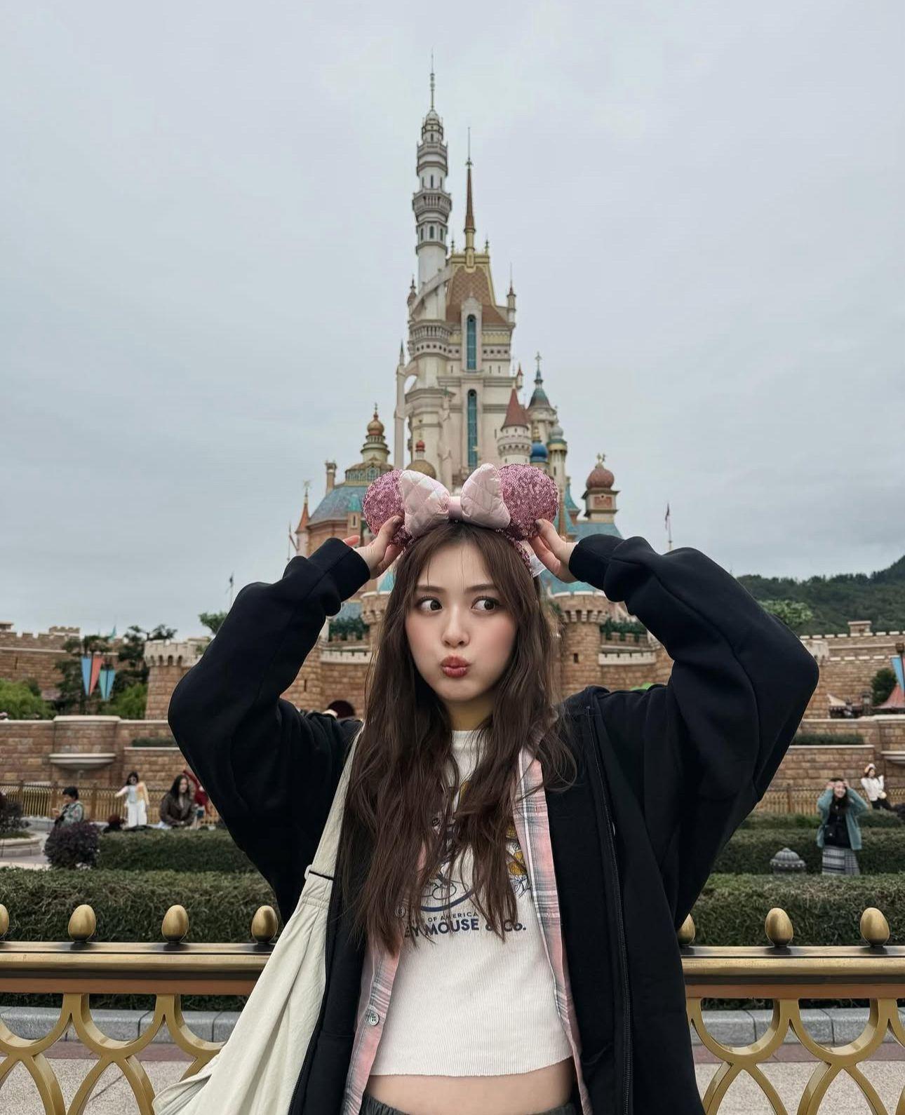 內田理央回復單身後來港旅行。