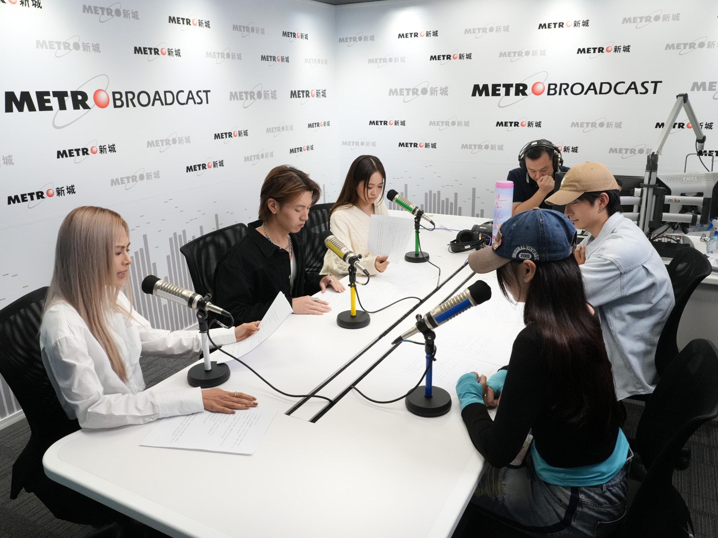 張馳豪、張天穎(Jaime)、力臻、詹天文及Michael C一同錄音,聲演勵志愛情劇。