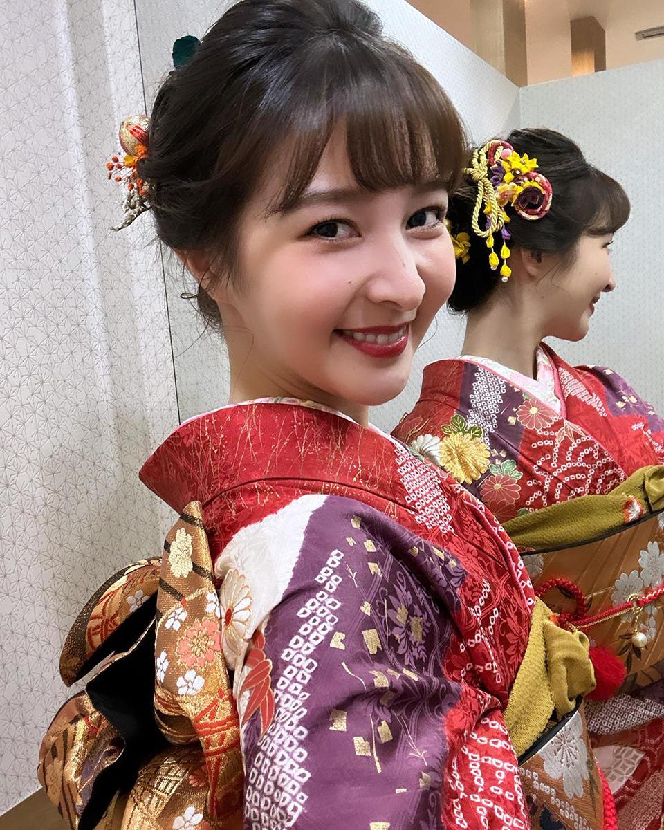 沖繩電視台24歲女主播大坪彩織,涉向另一位女同事送上有毒飲品,累對方一度昏迷被捕。(網上圖片)