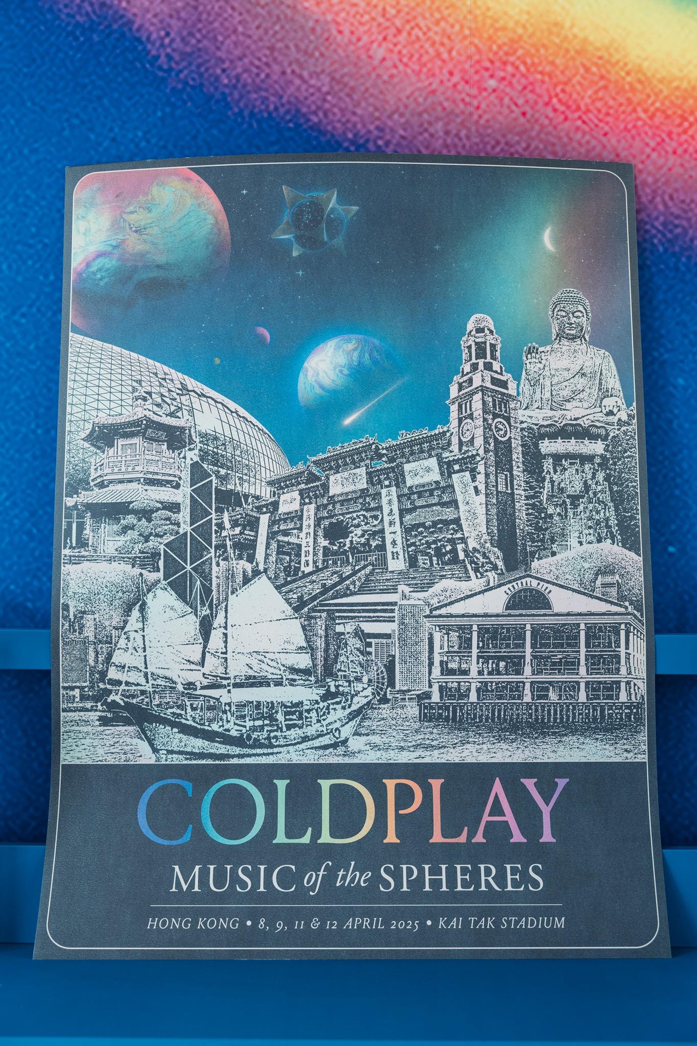 Coldplay Moon Music Pop-up at AIRSIDE帶來一系列巡演周邊商品。