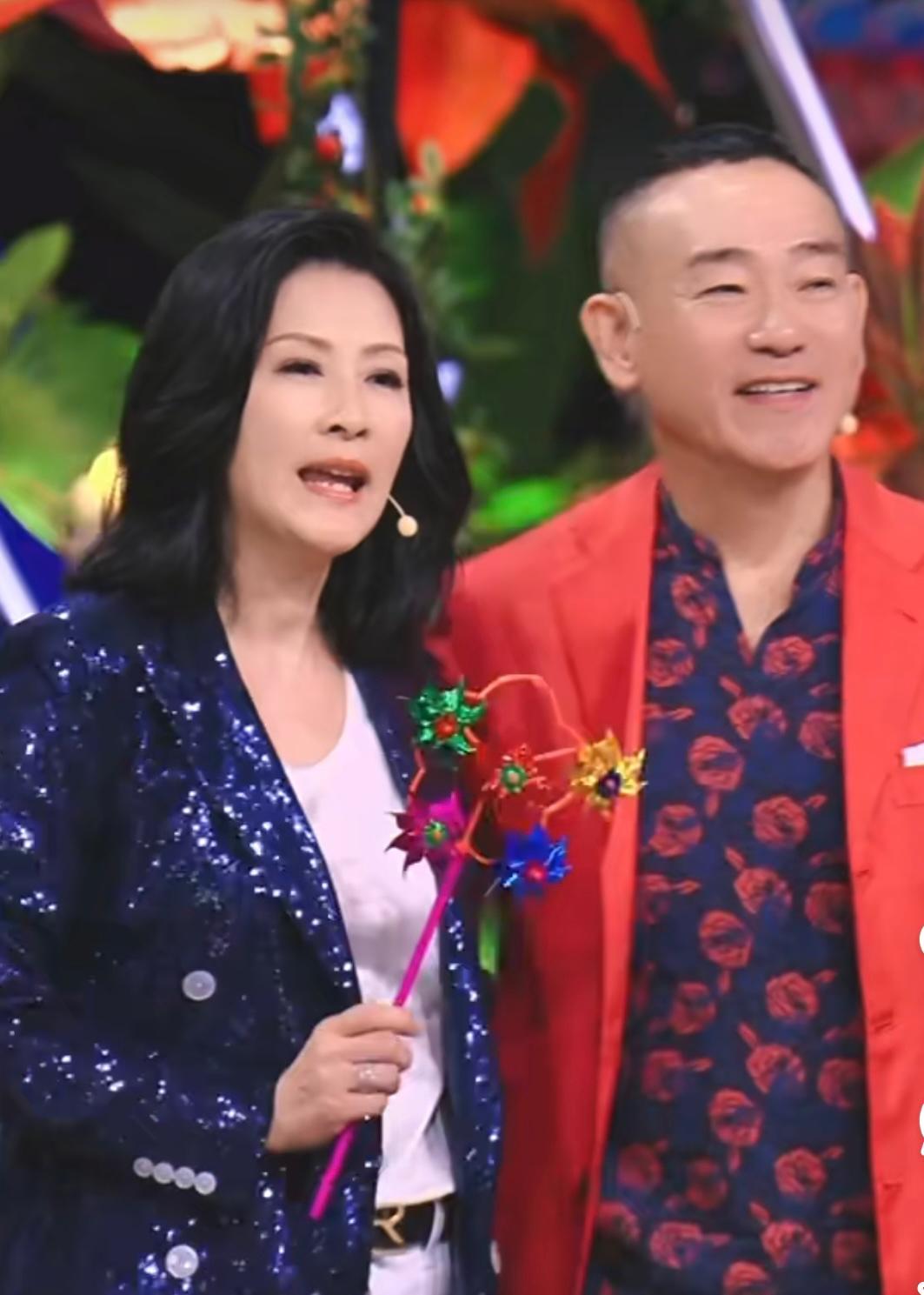 內地直播節目《今晚好犀利》。