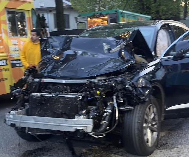 加拿大溫哥華汽車撞人群釀多人死傷。(互聯網)