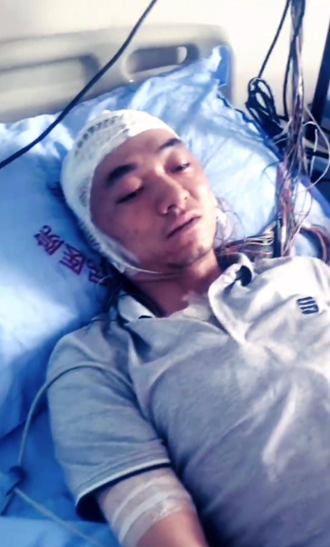 小楊哥罹患腦癌才2年就離世,病況惡化快速。(圖/翻攝自微博)