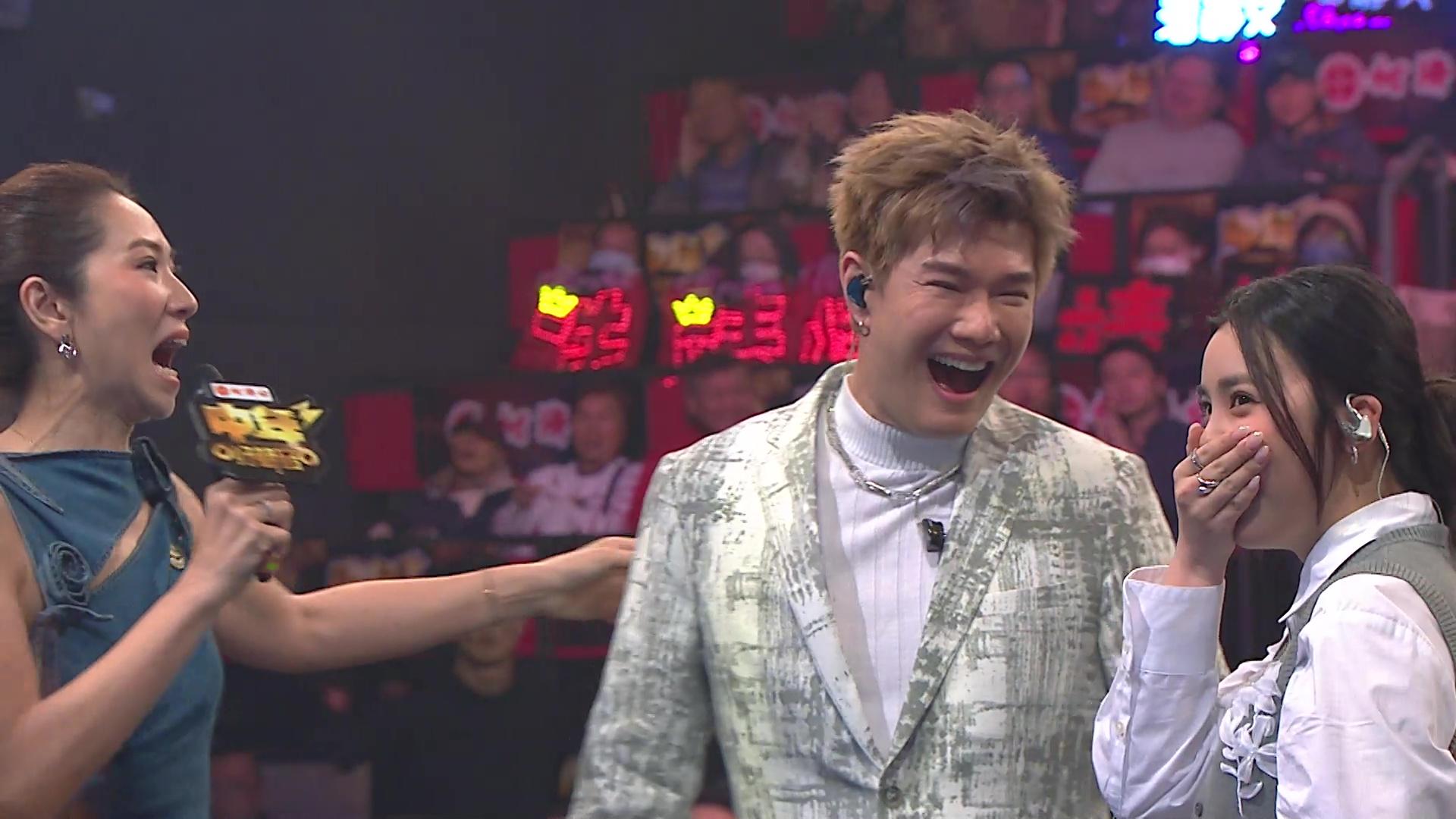 獻唱完後,Chantel展現可愛甜笑。