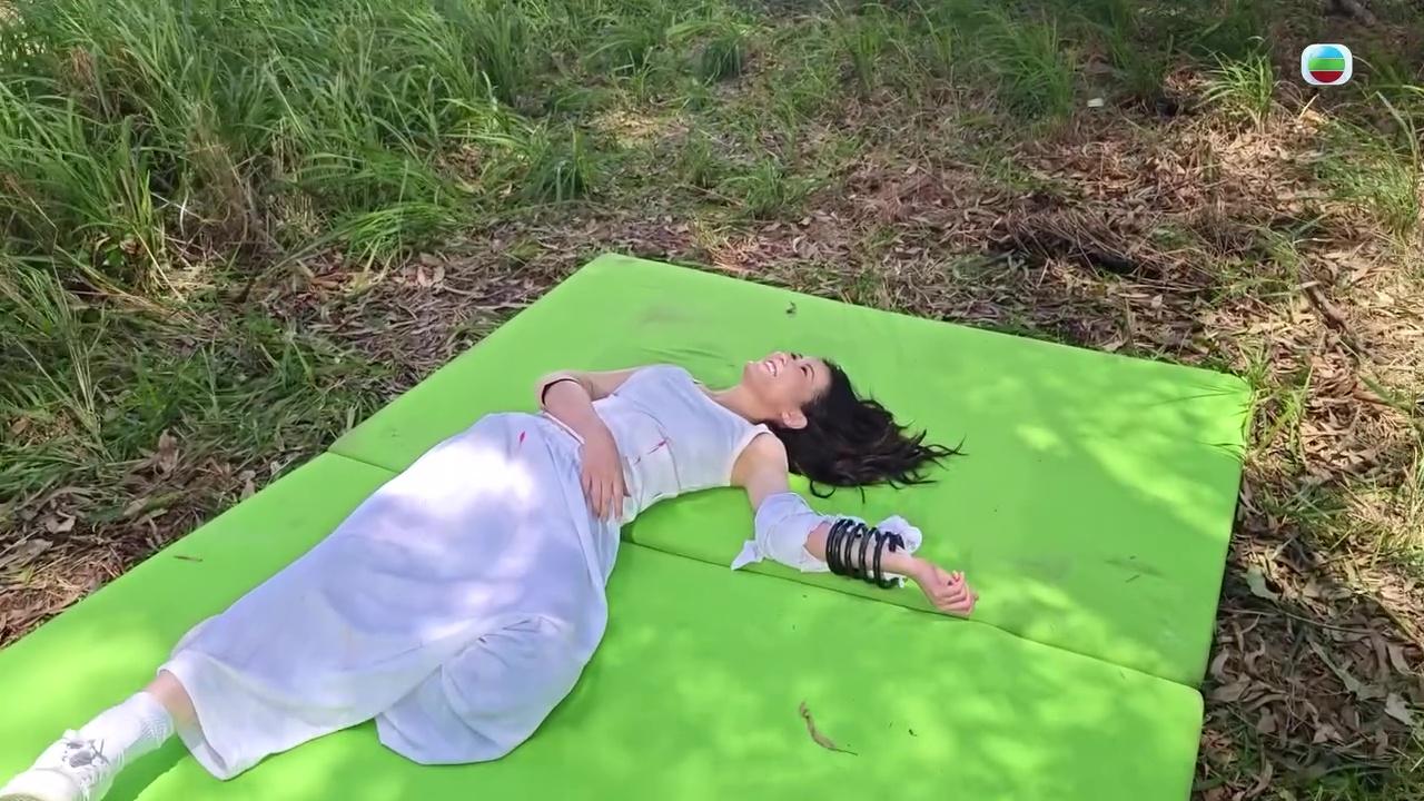 阿Moon淨係呢吓動作,都拍咗唔少個Take。