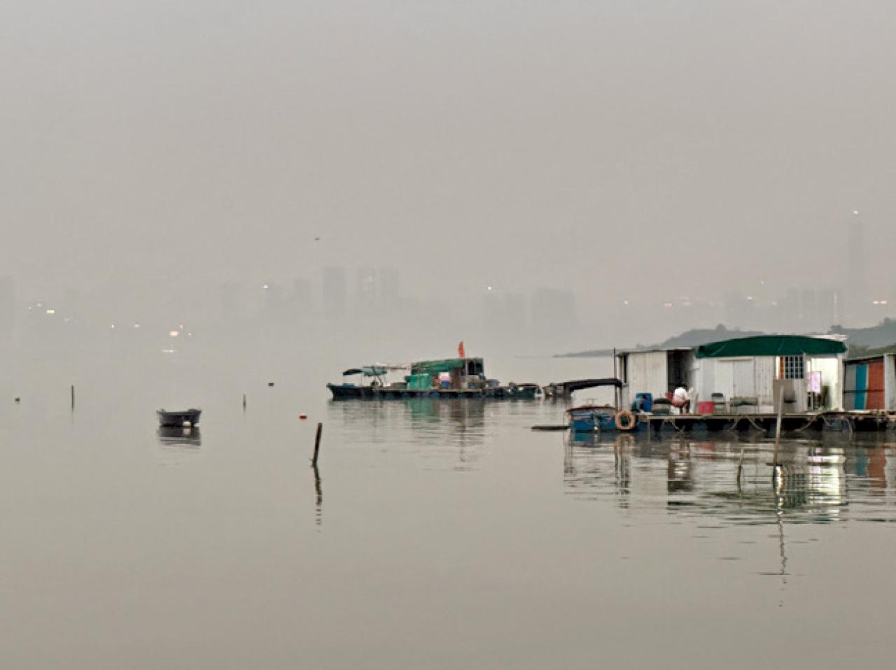 天水圍 流浮山 梁百行