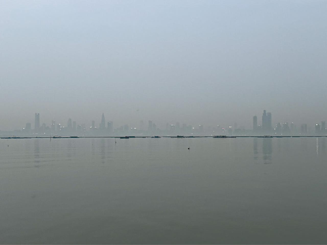 天水圍 流浮山 梁百行