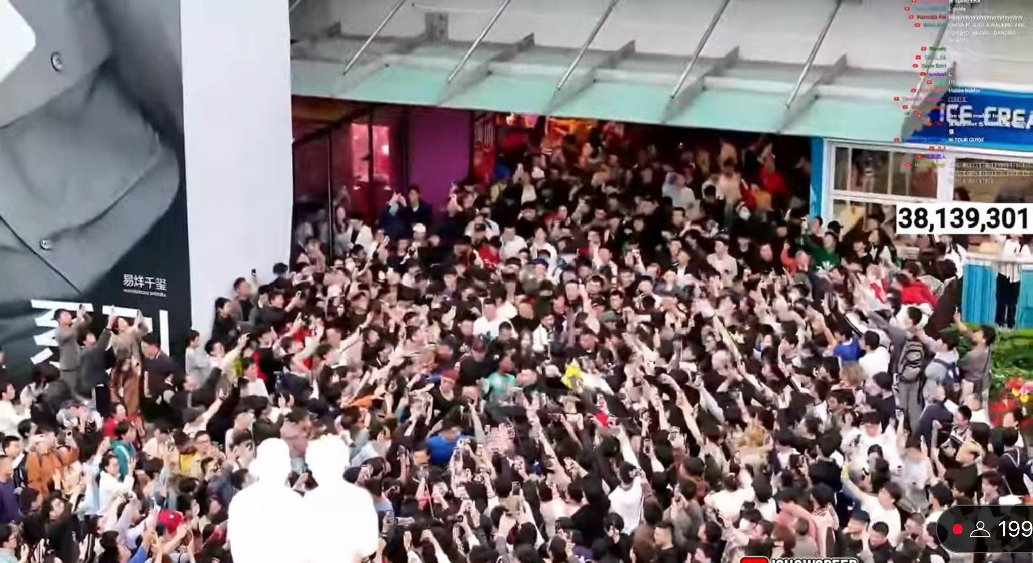 IShowSpeed轉抵深圳繼續直播,場面墟冚。