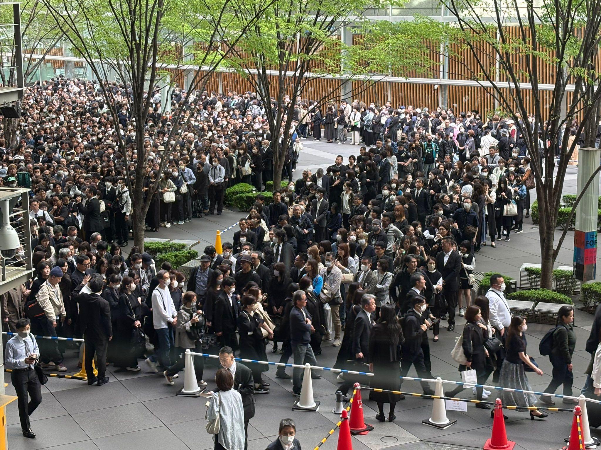中山美穗追思會在東京國際Forum舉行,有多達1萬名市民到場致祭。