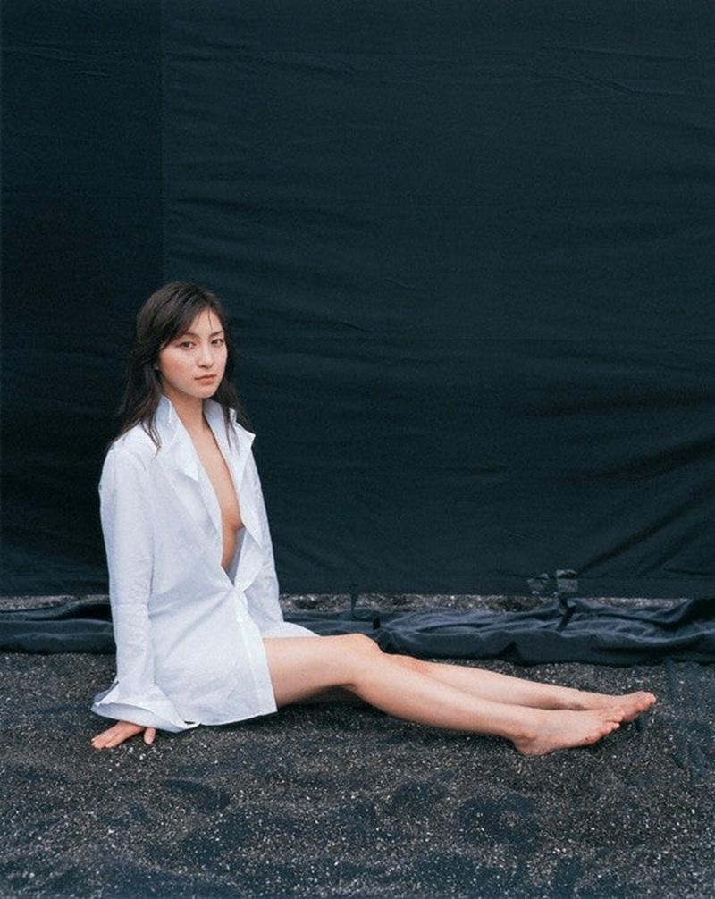 廣末涼子拘留生活公開 每周沖涼一次禁戴bra