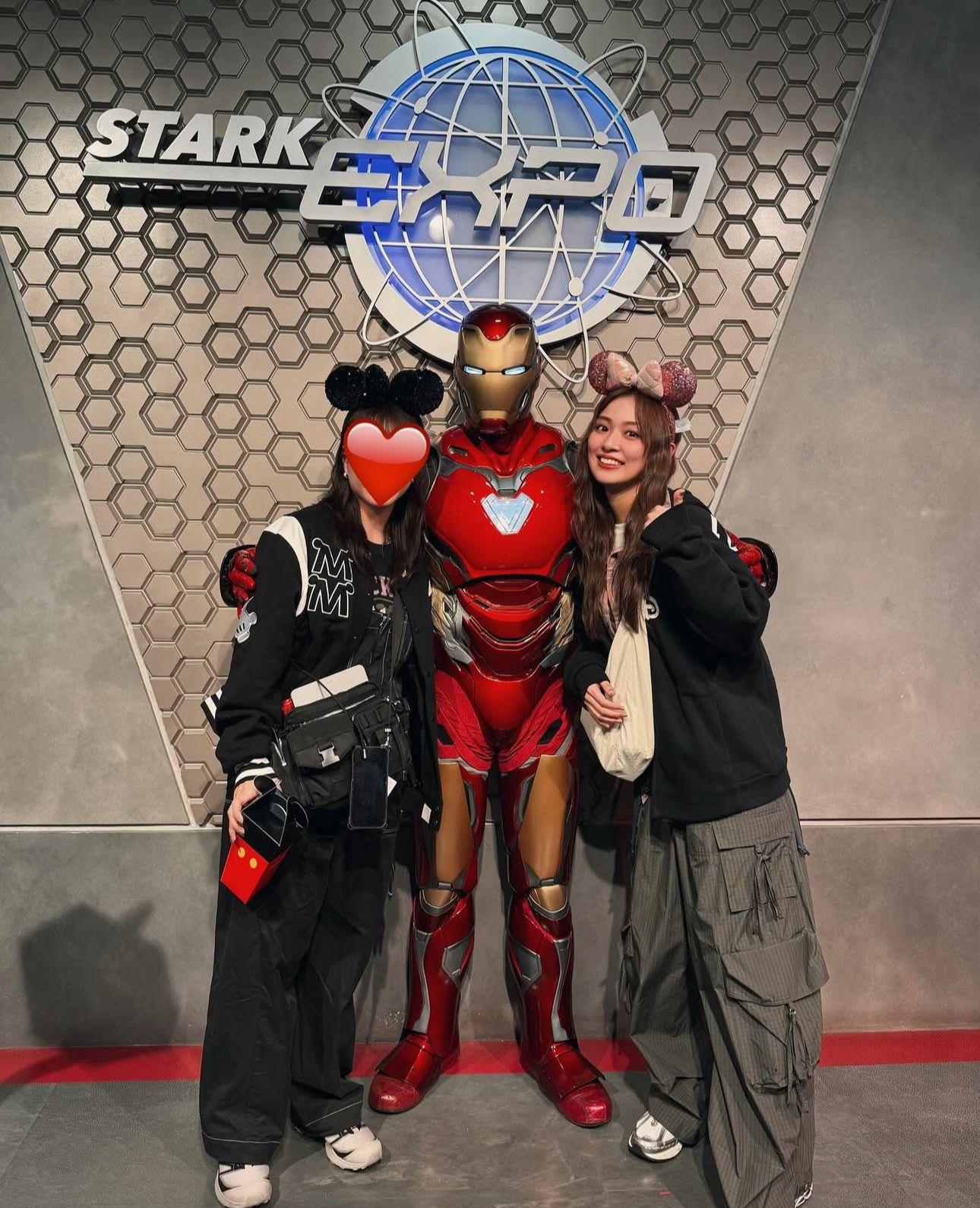 內田理央現身香港,更到迪士尼樂園打卡。