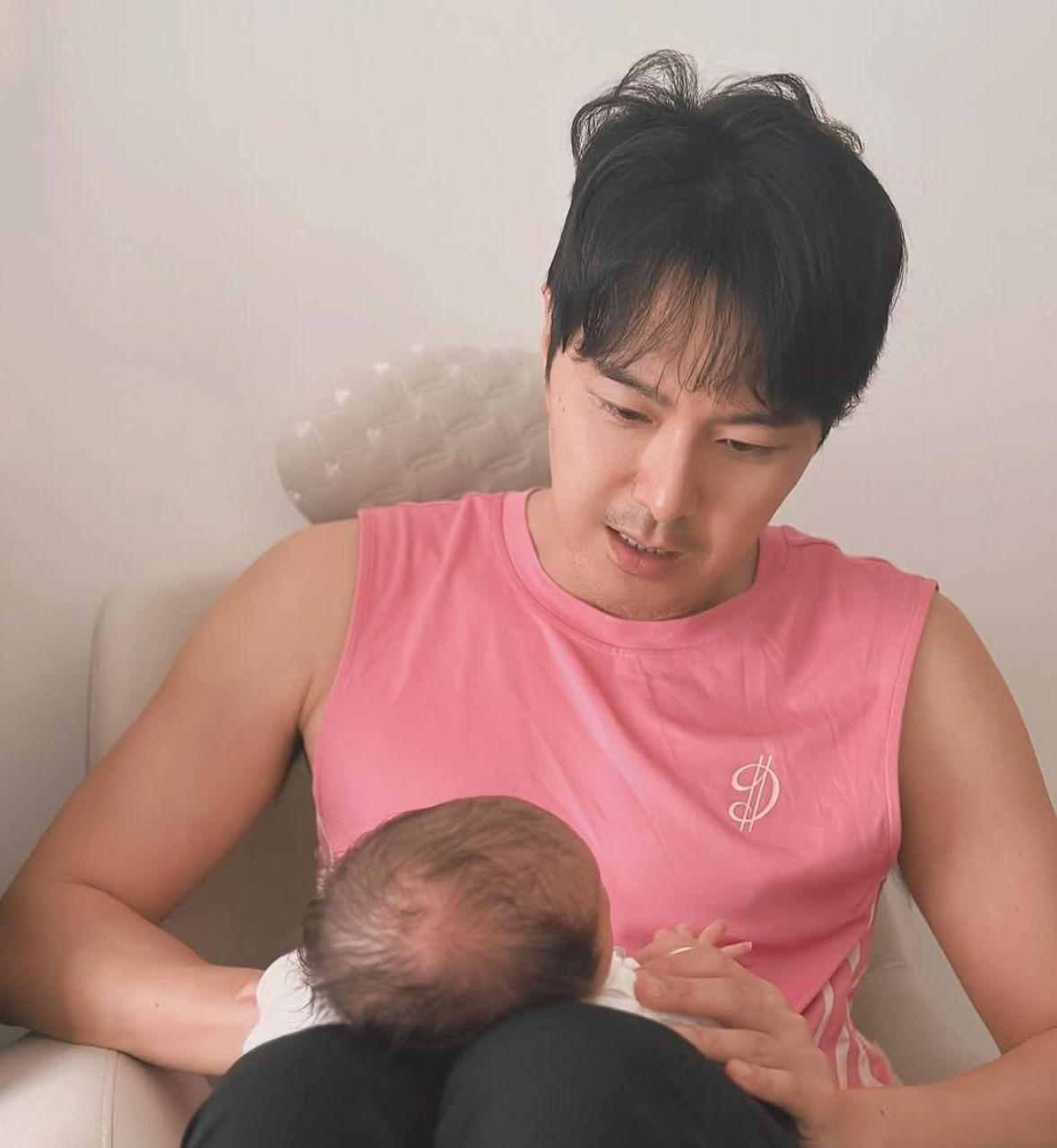 蕭正楠做爸爸好幸福。