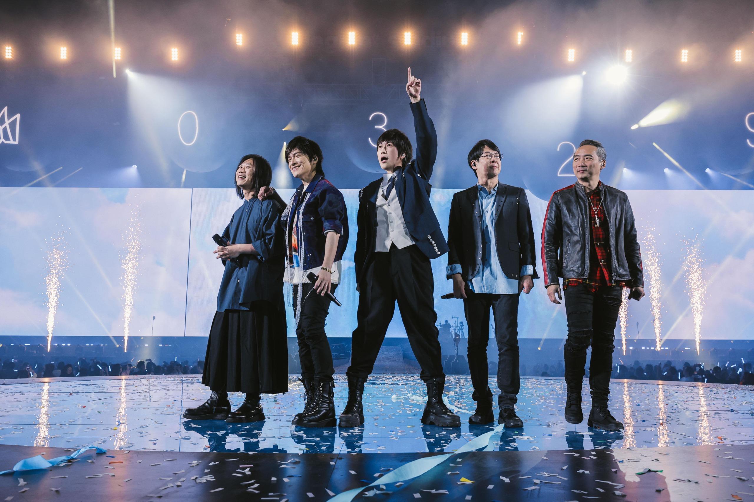 五月天在全新場地開騷,與五迷細訴25年來點滴。