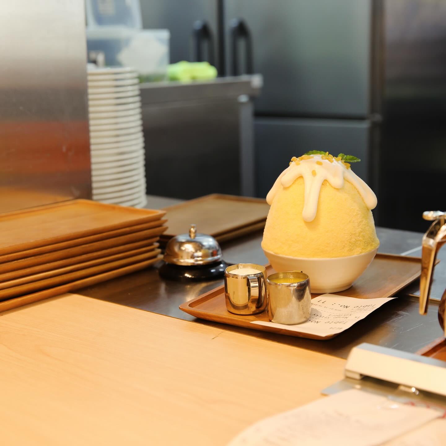 在泰國擁有50家分店的甜品連鎖店After You在社交網站宣布暫時全面撤出香港,呼籲顧客光顧泰國的店舖。該品牌必吃甜品包括芒果糯米飯刨冰、泰式奶茶刨冰和黑糖焙茶珍珠刨冰。