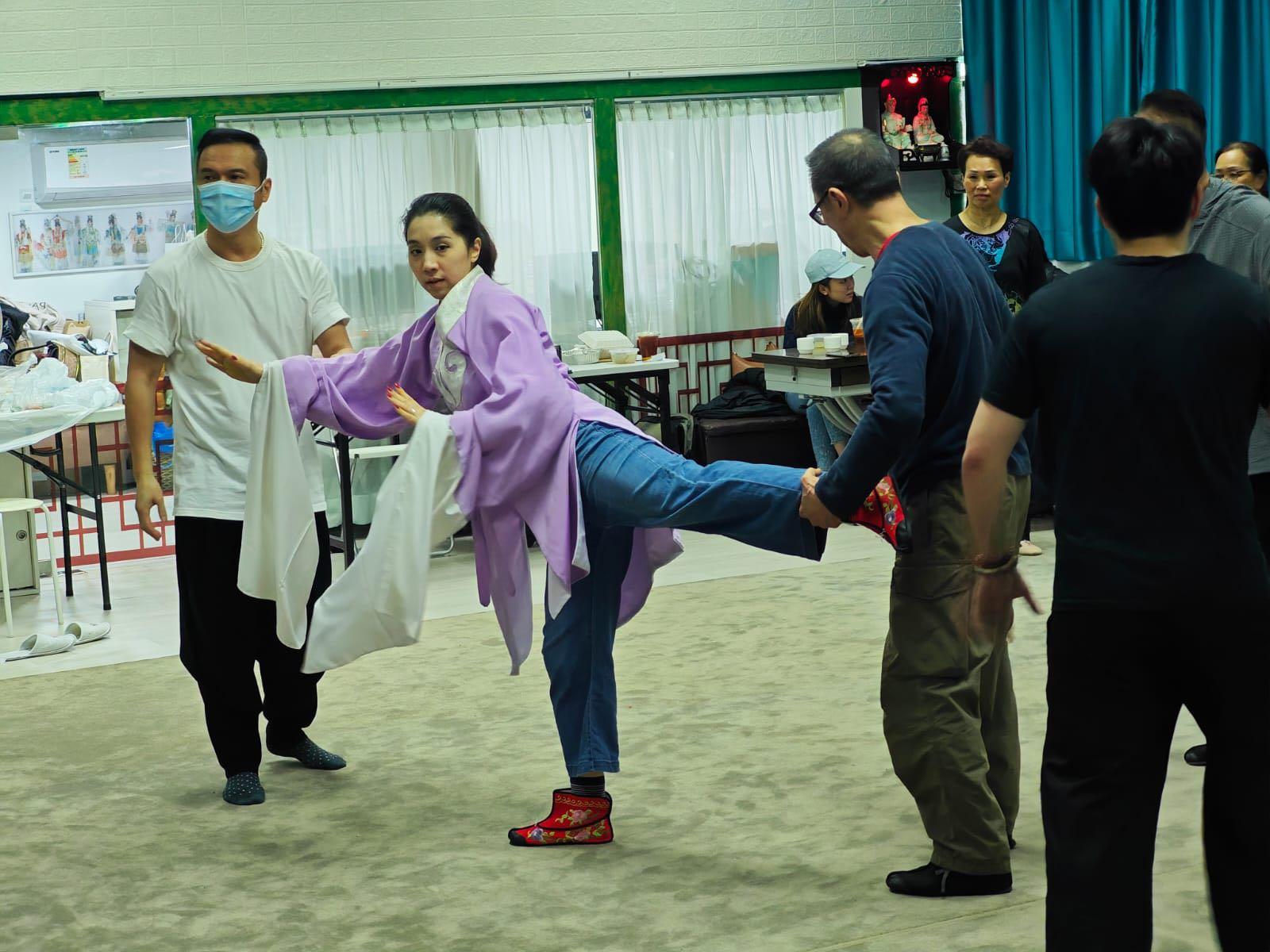 謝曉瑩在社交平台上載彩排實況。