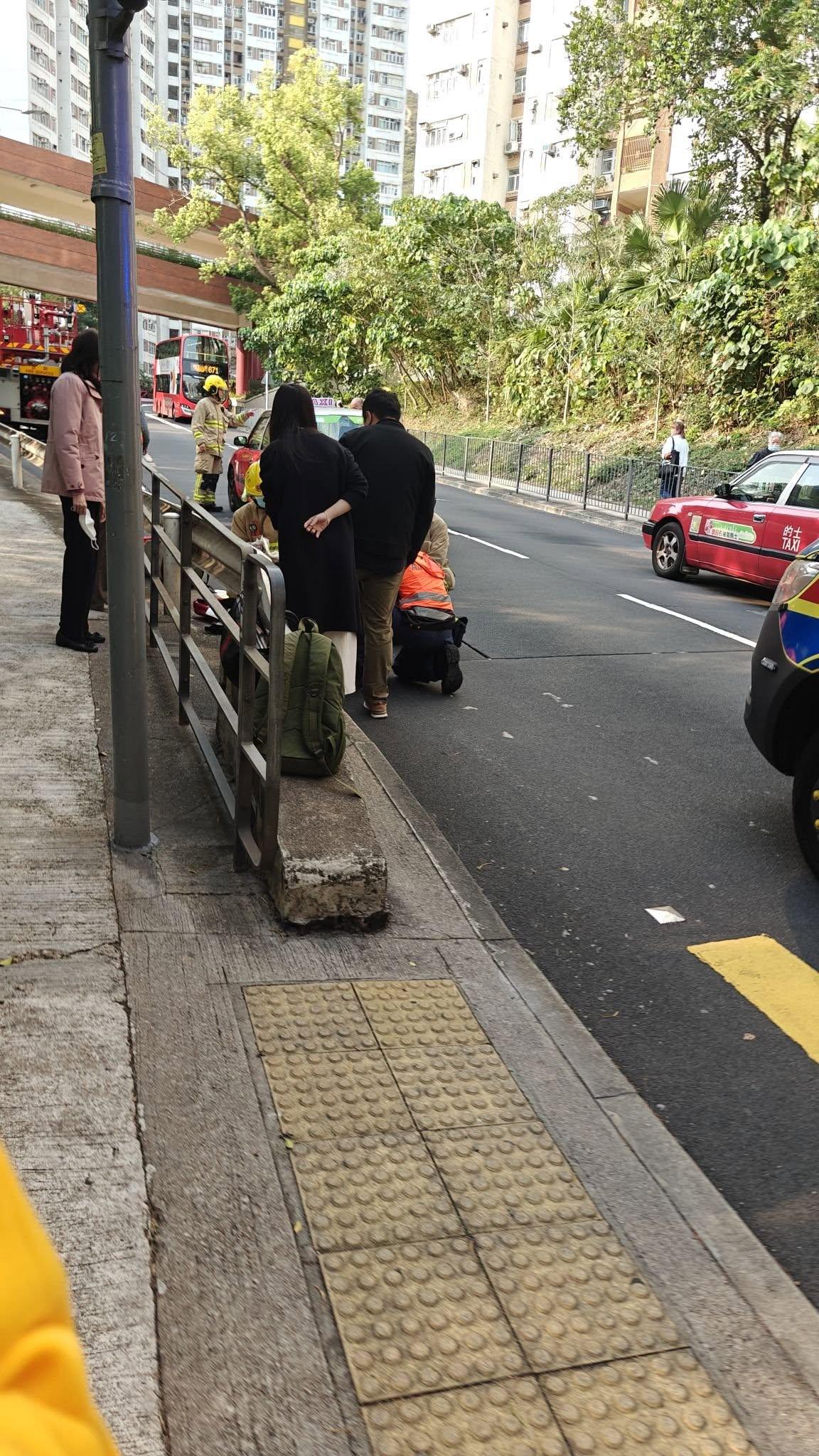 香港仔利東邨道發生車禍。(fb「利東揮手區」圖片)