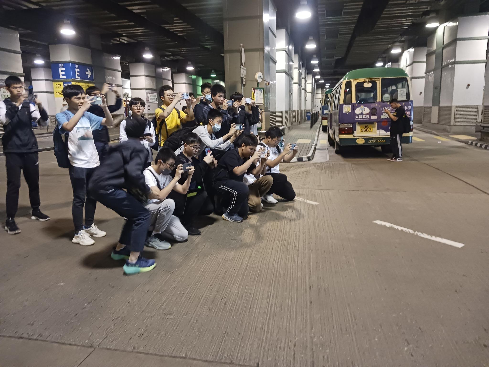 @fb 是日快快-巴士即日相/房靖暘