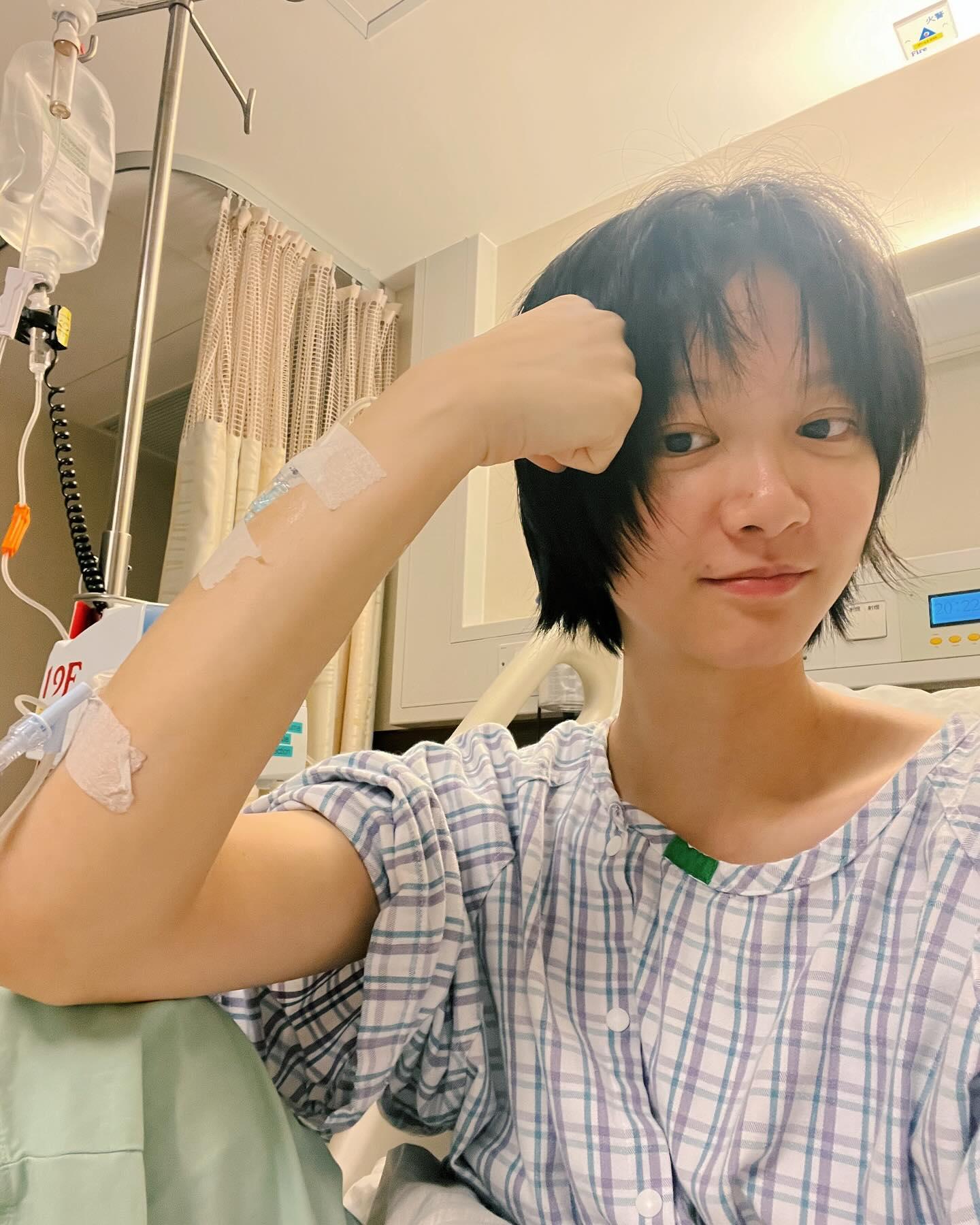 袁澧林因為發高燒入院,因而缺席「第四十九屆香港國際電影節」開幕典禮。