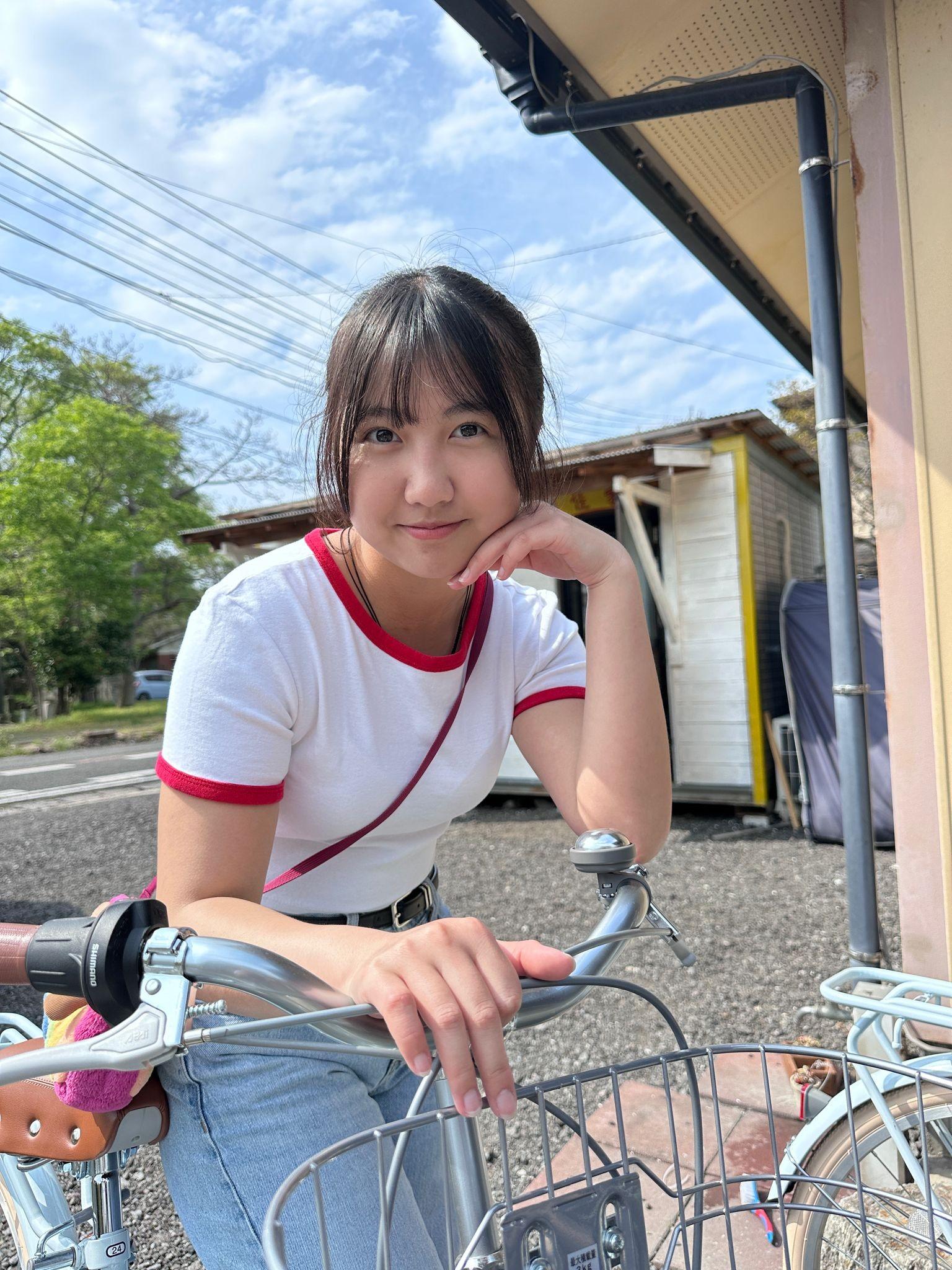 「美心妹妹」Celine楊鎧凝冷靜應對日本地震預言。(facebook@Celine 楊鎧凝)