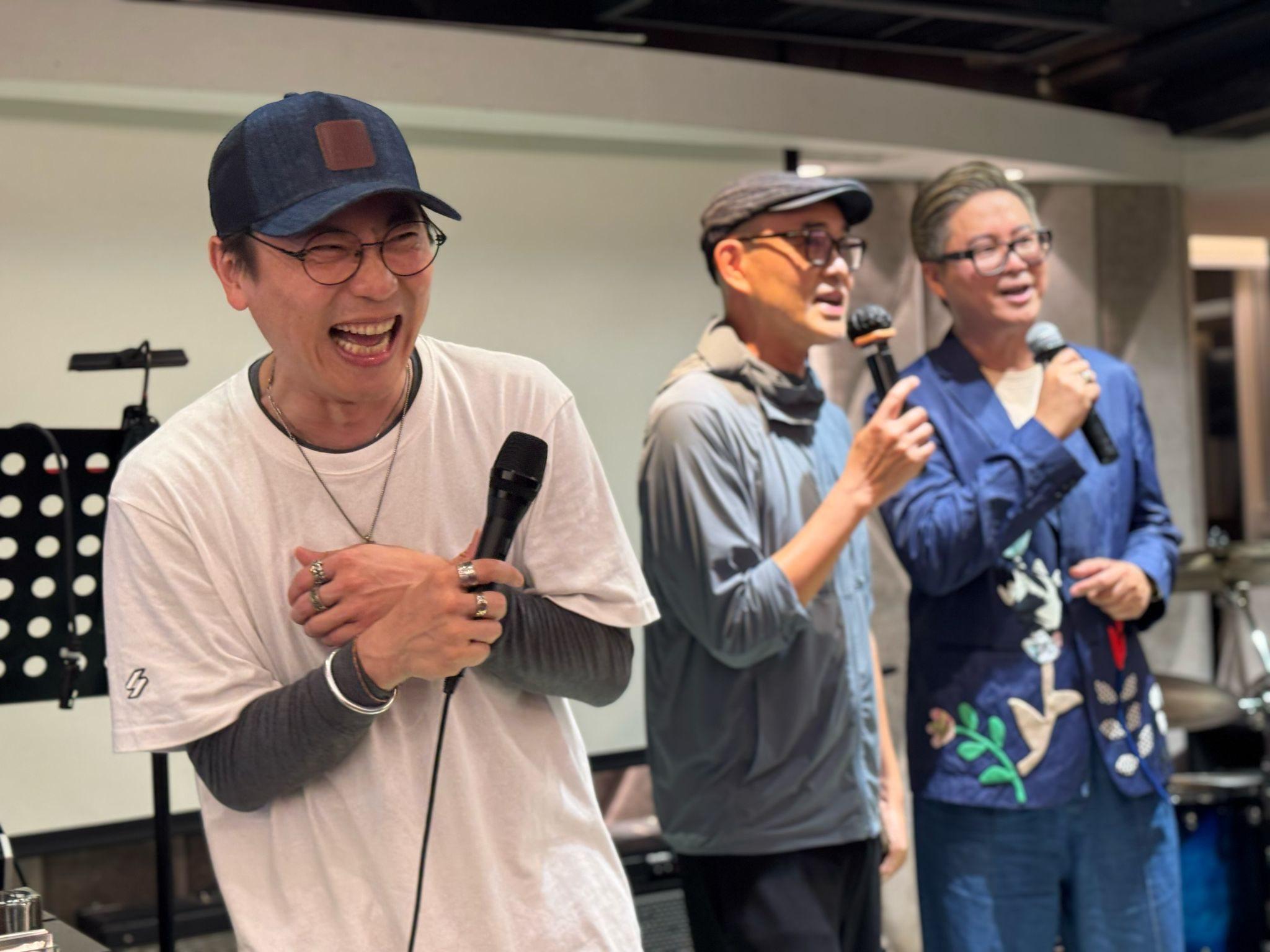 甘永傑、陳友相認,顏米羔笑到標眼淚。