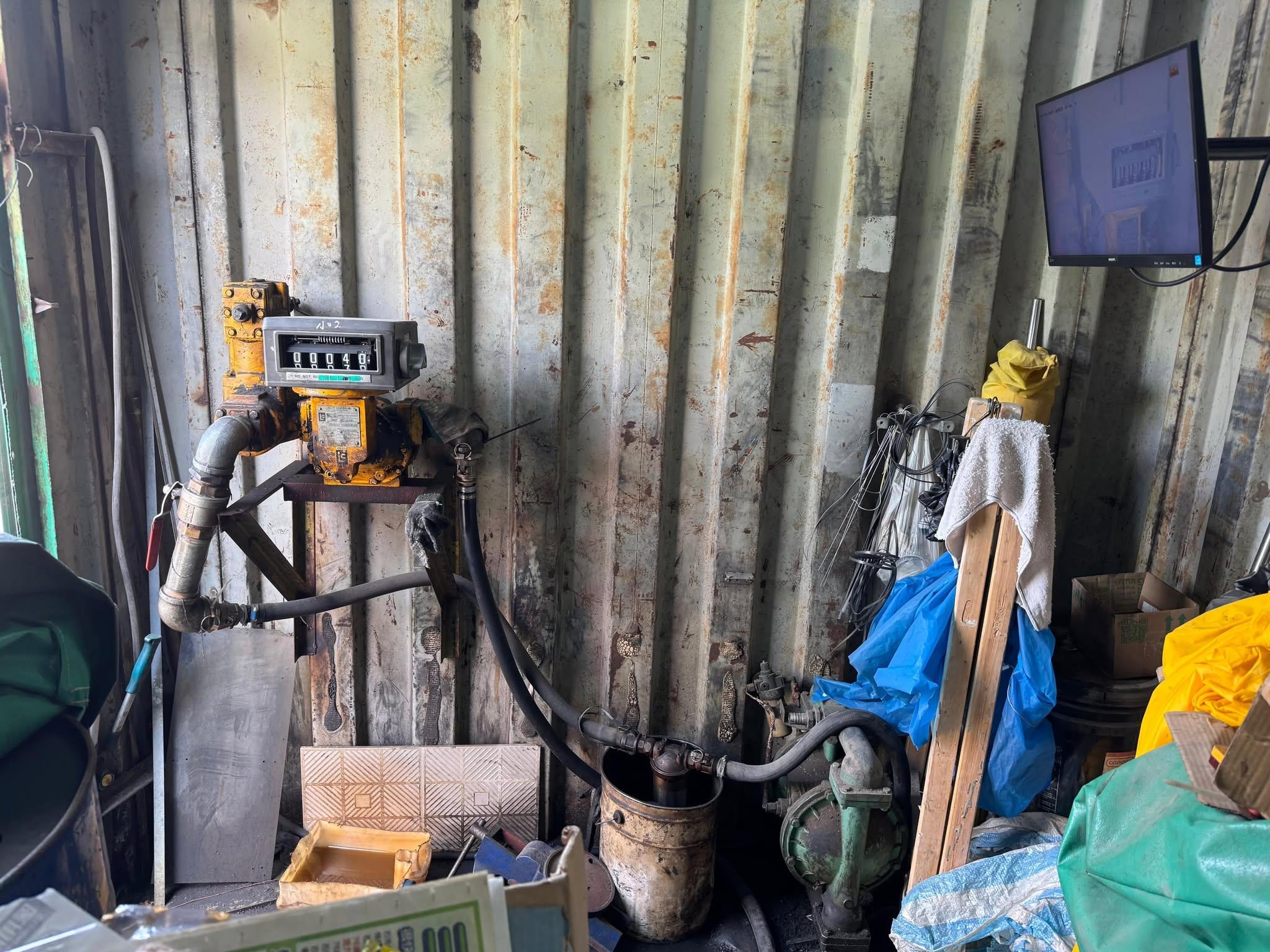 消防一連四日打擊非法油站。(消防處圖片)