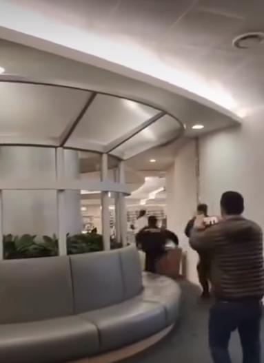 城市大學一名男學生大鬧飯堂,涉多宗罪被捕。(fb「香港突發事故報料區2.0」圖片)