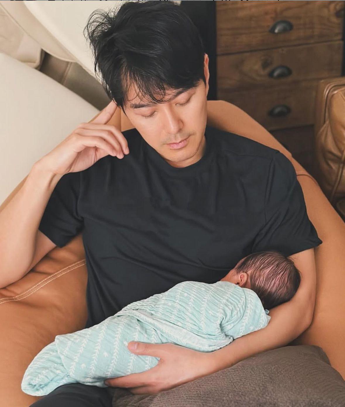 蕭正楠做爸爸好幸福。