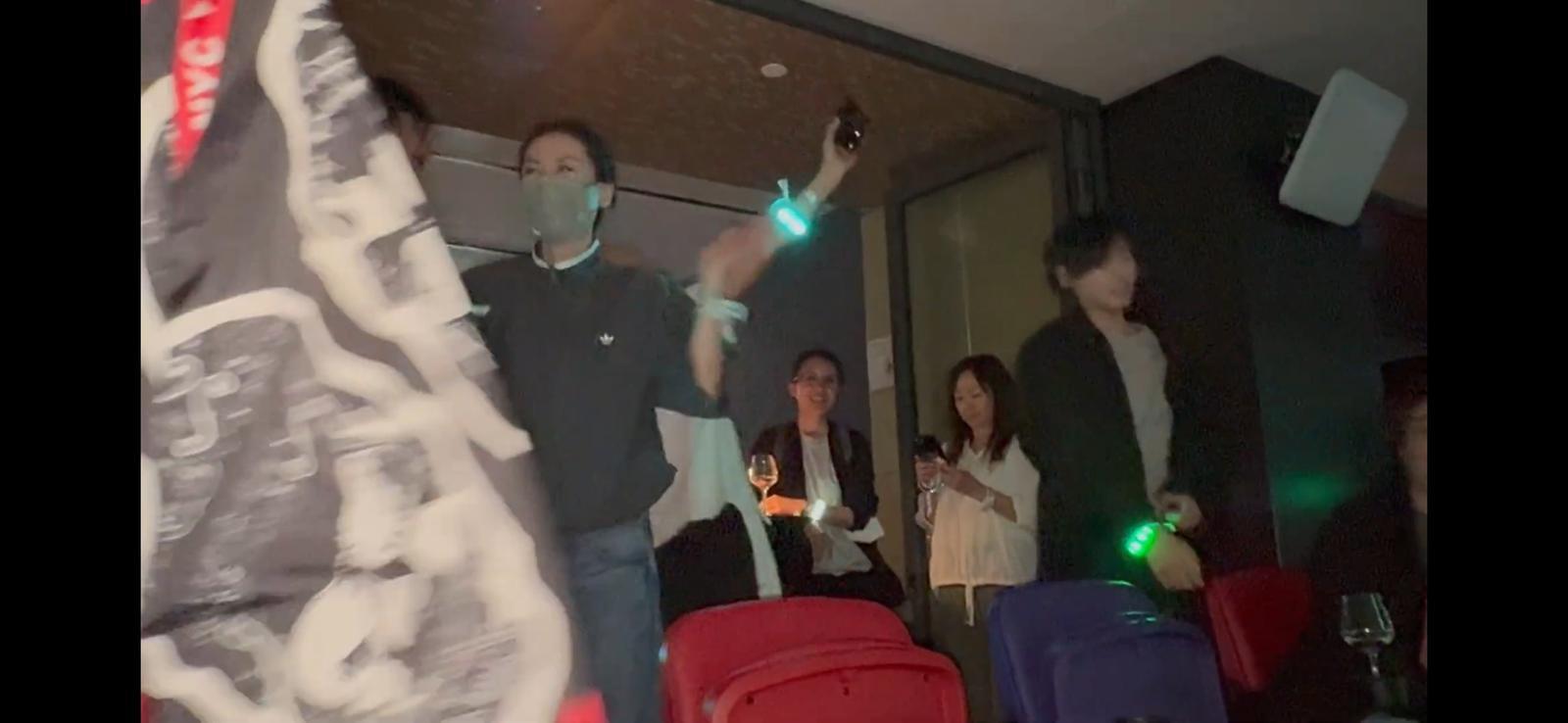 霆鋒女友王菲亦有入場支持