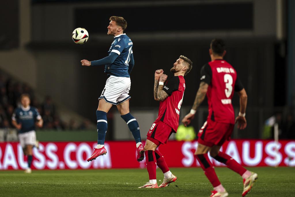 丙組比勒費爾德2:1贏利華古遜。(美聯社)