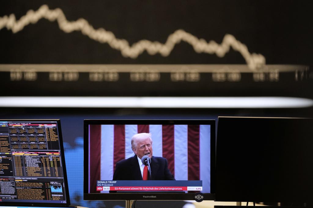 特朗普關稅戰憂慮繼續令全球金融市場大幅波動。(AP)